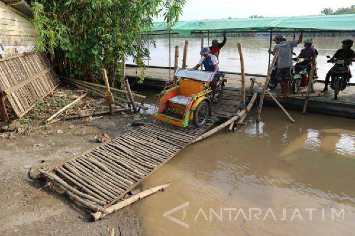 Pembangunan Jembatan Bengawan Solo Bojonegoro Selesai Desember