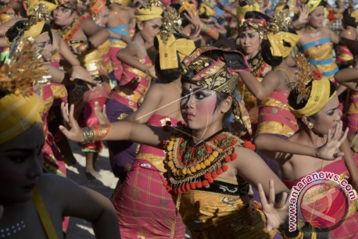 Festival Bahari 2017 di Tanjung Benoa Meriah (video)