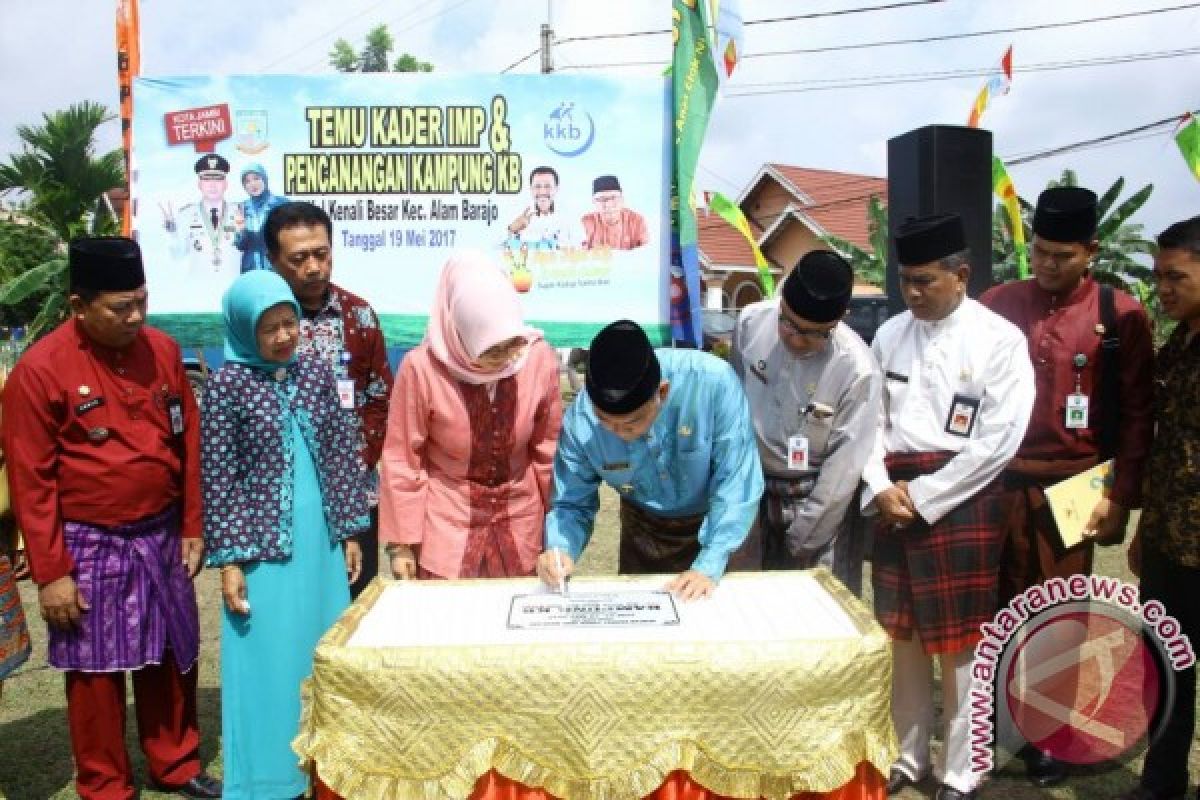 Wali Kota Jambi canangkan kampung KB dan dialog bersama kader IMP