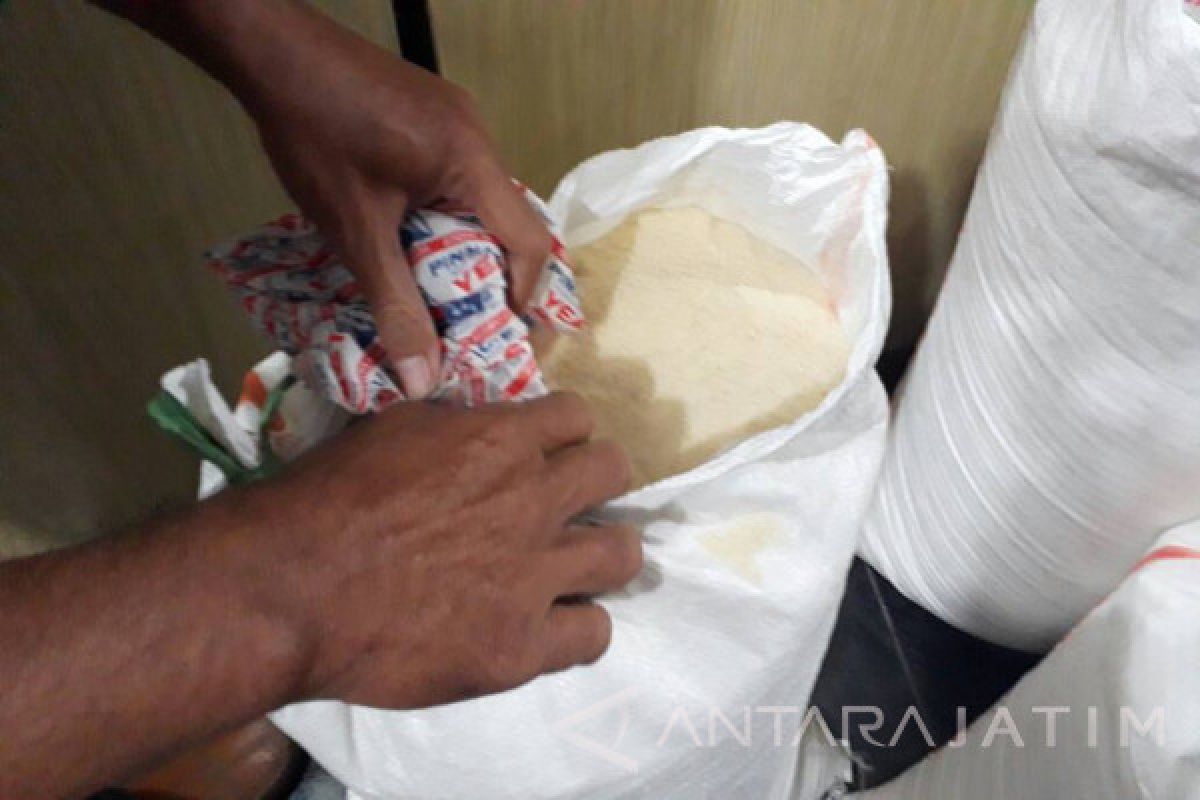 Polisi Gerebek Industri Tepung Berbahan Roti Kedaluwarsa