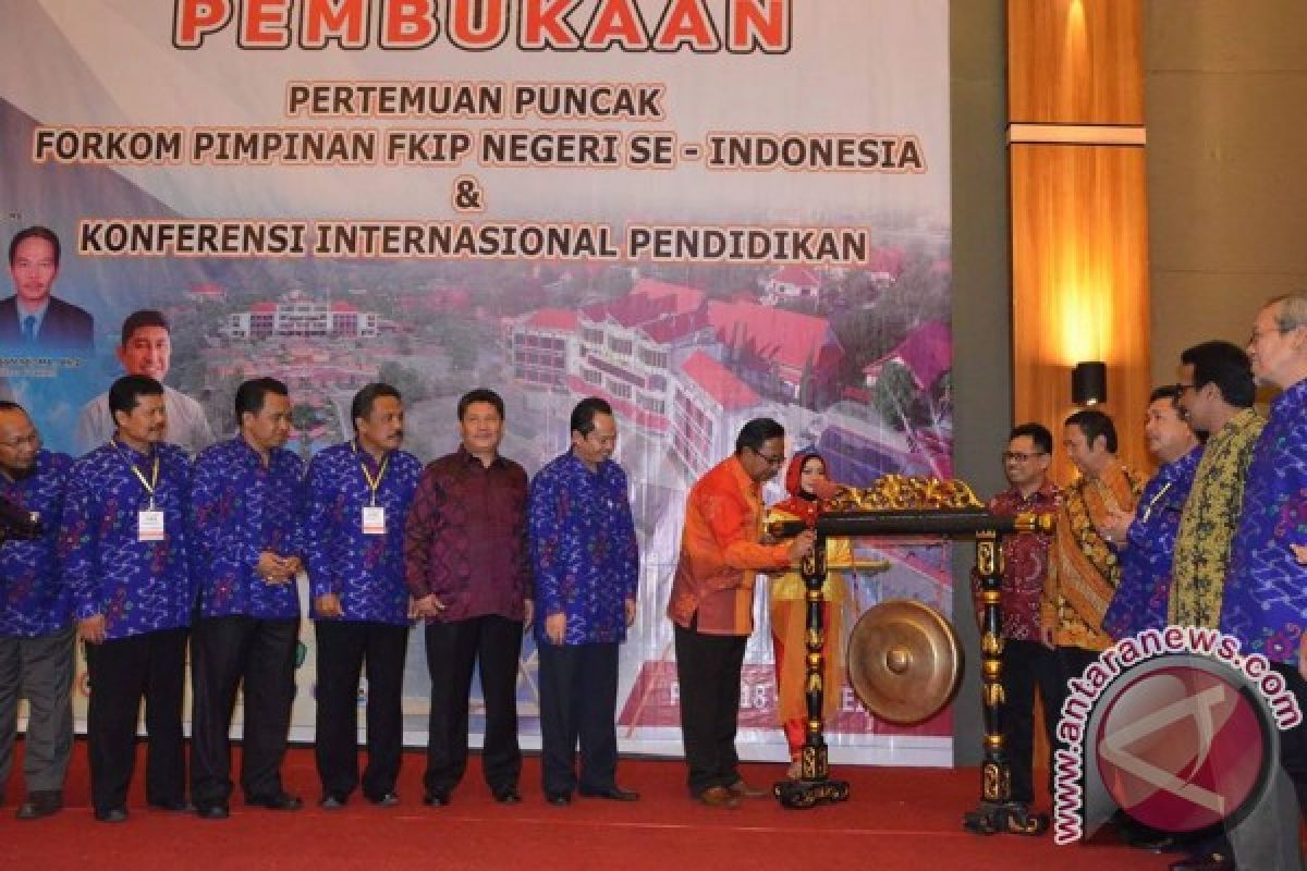 Gubernur Promosikan Wisata Kota Palu Di Konferensi Pendidikan 