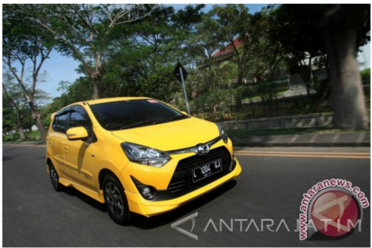 Kuning warna favorit New Agya di Jatim