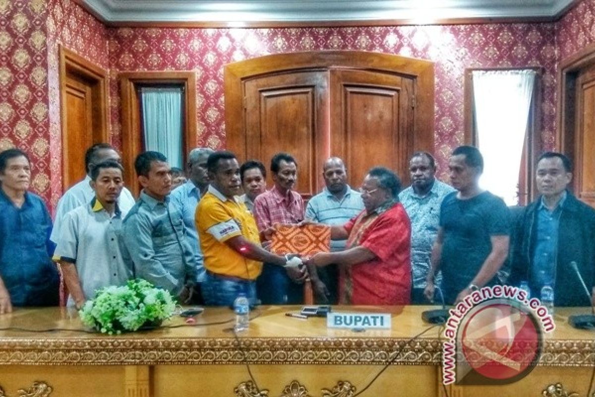 Delapan parpol menolak hasil rapat pleno KPU Mimika