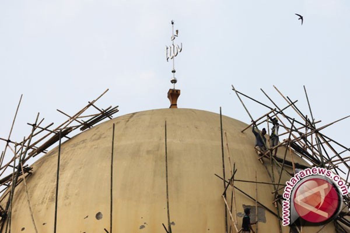 Muslim Kalsel Bersihkan Tempat Ibadah Jelang Ramadhan