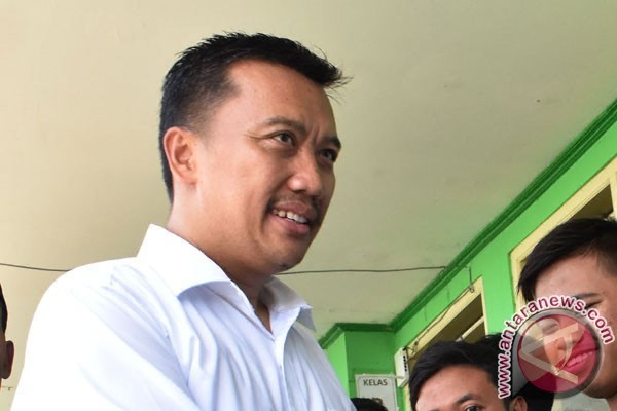 Kemenpora Ciptakan Rekor Dunia "Gelora" di Bekasi