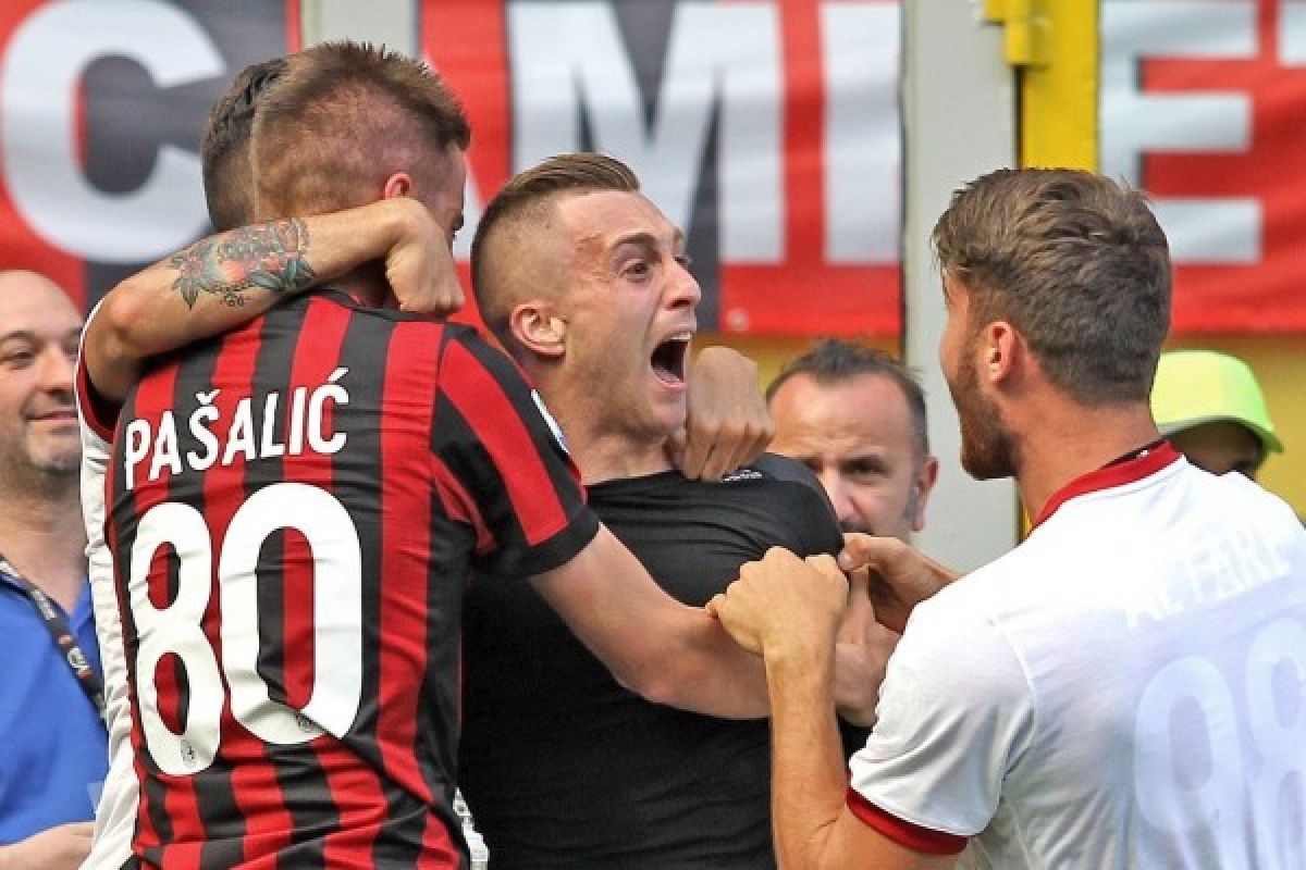 Kalahkan Bologna 3-0, AC Milan rebut tiket Liga Europa