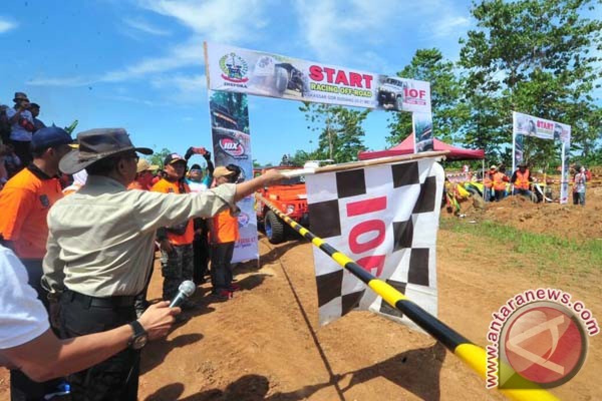 49 Peserta Racing Off-Road Jajal Sirkuit Sudiang