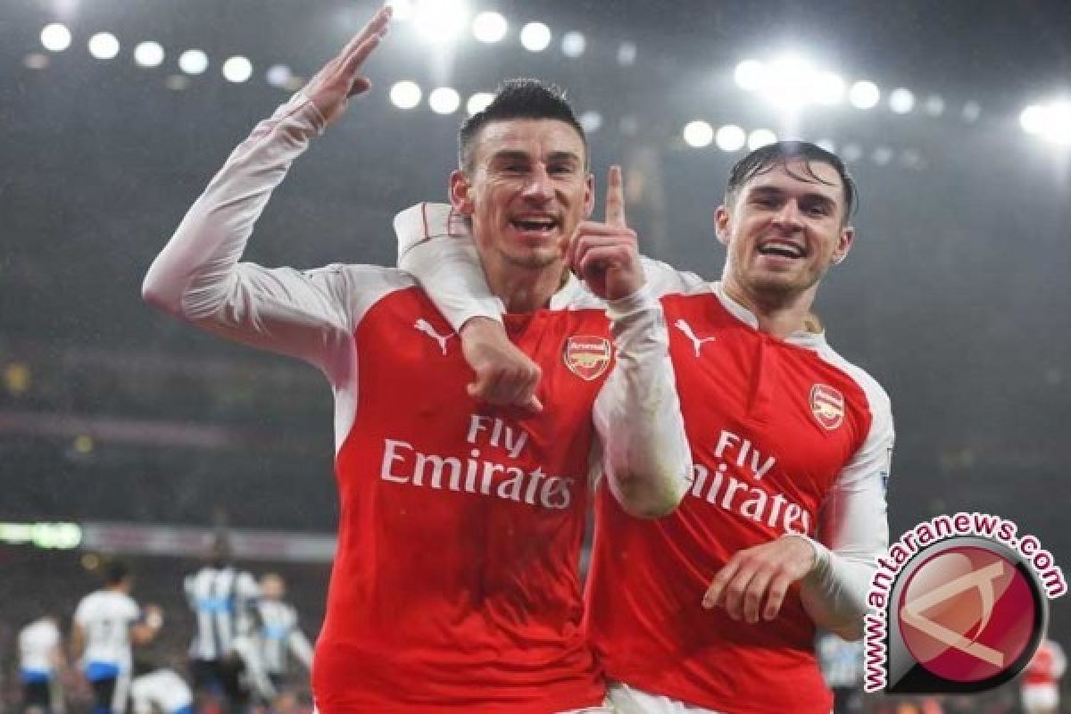 Arsenal tanpa dua pemain bertahan di final Piala FA