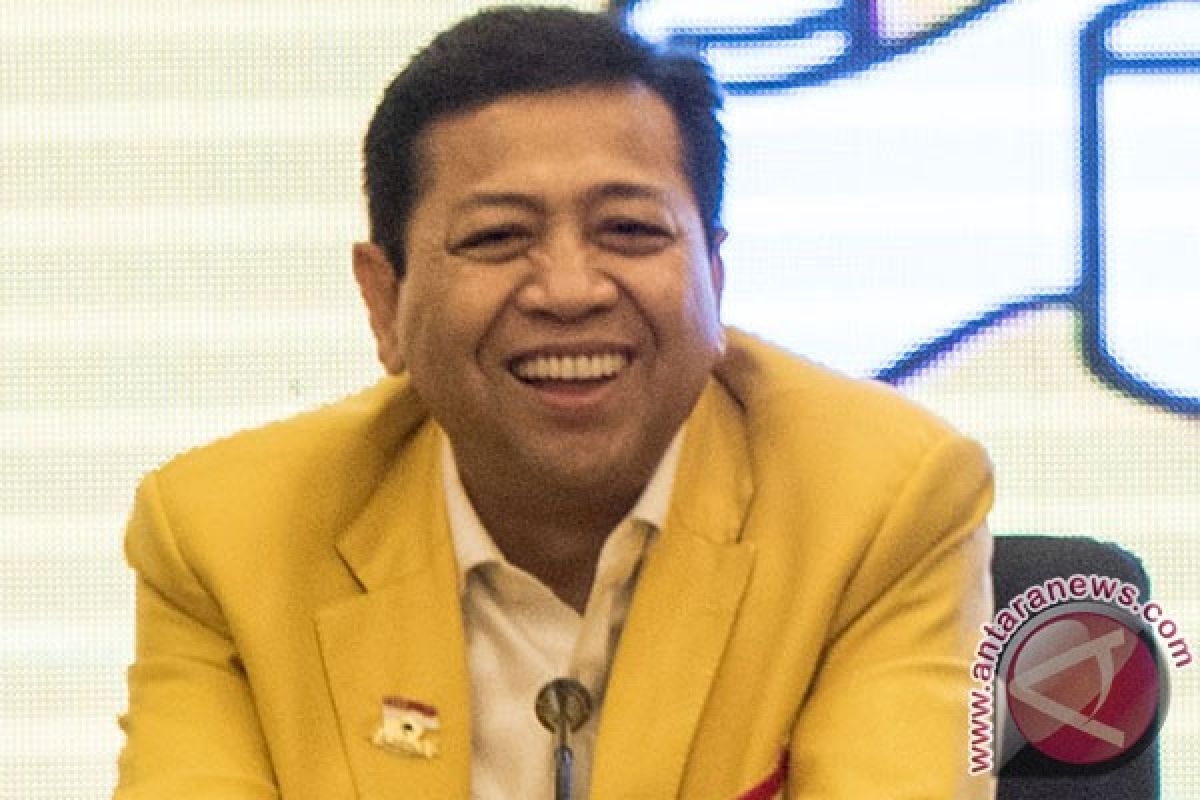 Agung Laksono minta Golkar tetap tenang