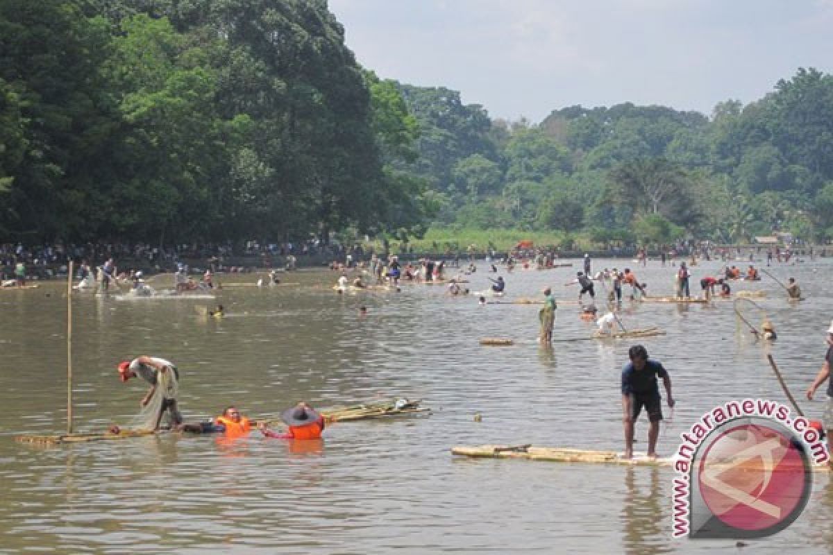 LIPI imbau nelayan Maninjau bunuh ikan predator