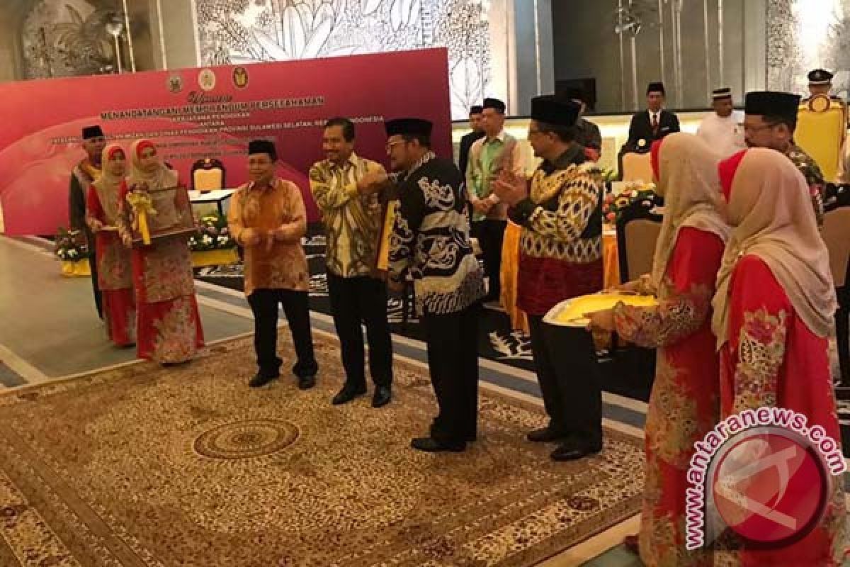 Pendidikan Gratis Antar Syahrul Raih Penghargaan Tertinggi 