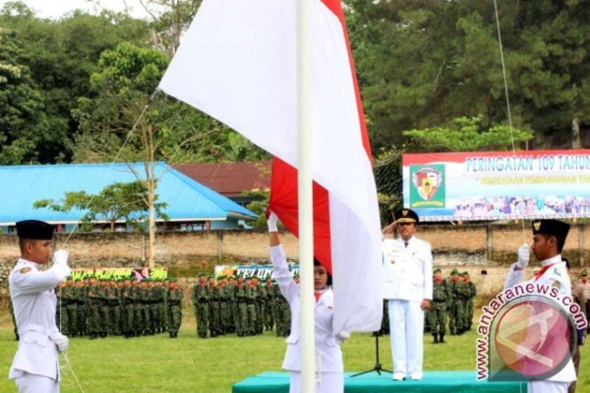 Wakil Bupati Simalungun Pimpin Upacara Harkitnas.