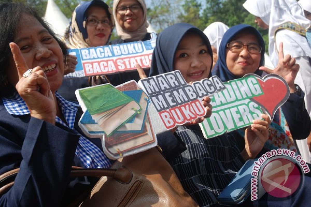 Budaya baca dinilai rendah, padahal ada Gerakan Literasi Sekolah