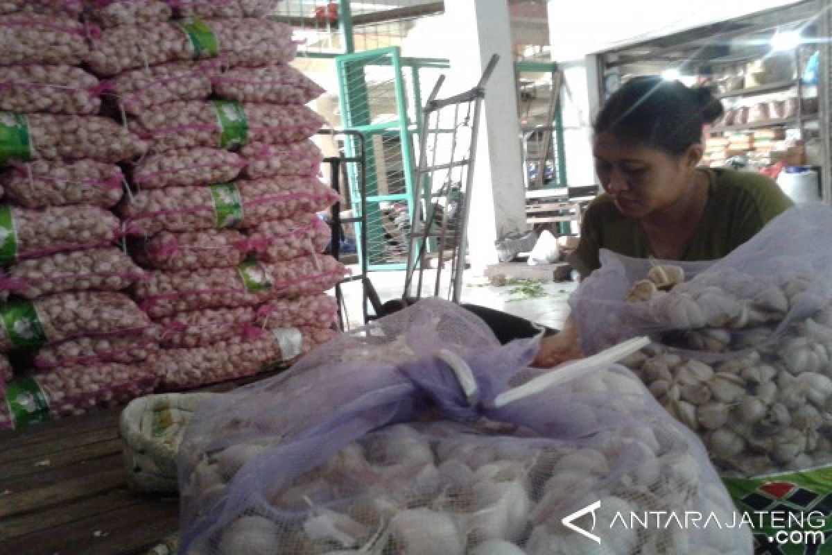 Harga Bawang Putih di Kudus Mulai Turun