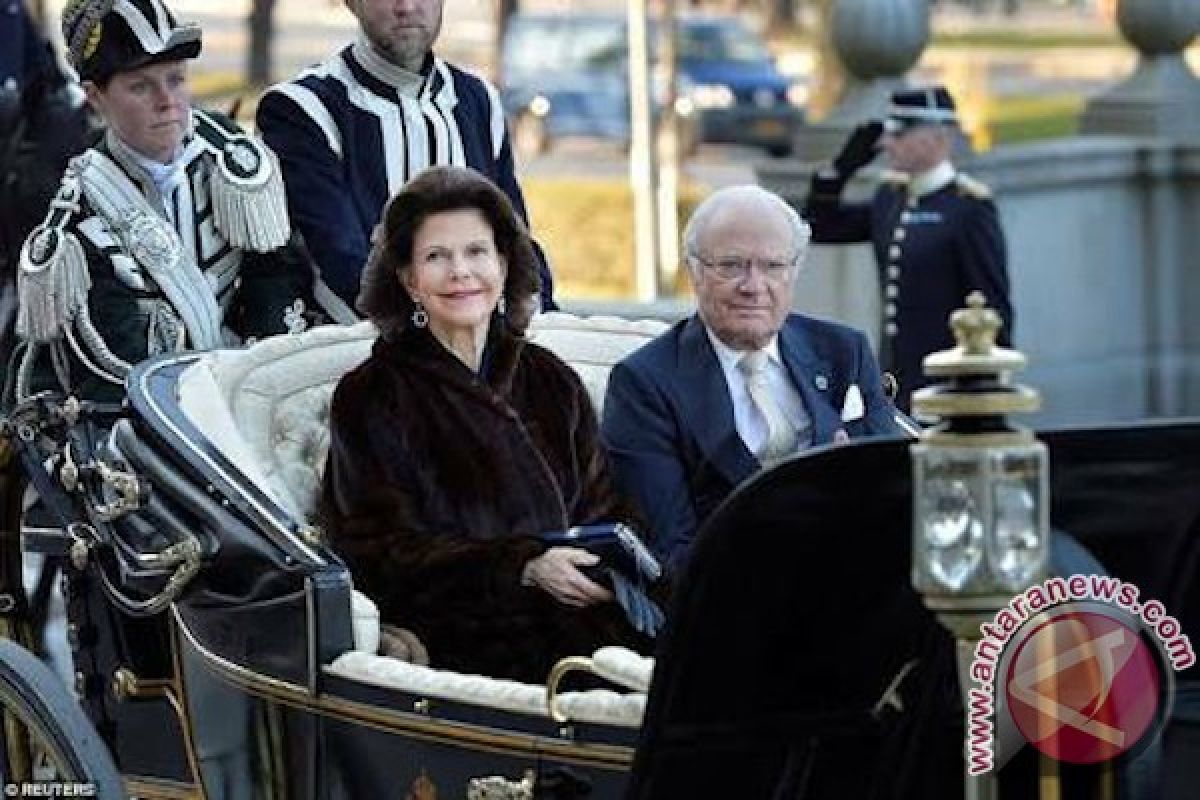 Jokowi welcomes Swedish King, Queen at Bogor Palace