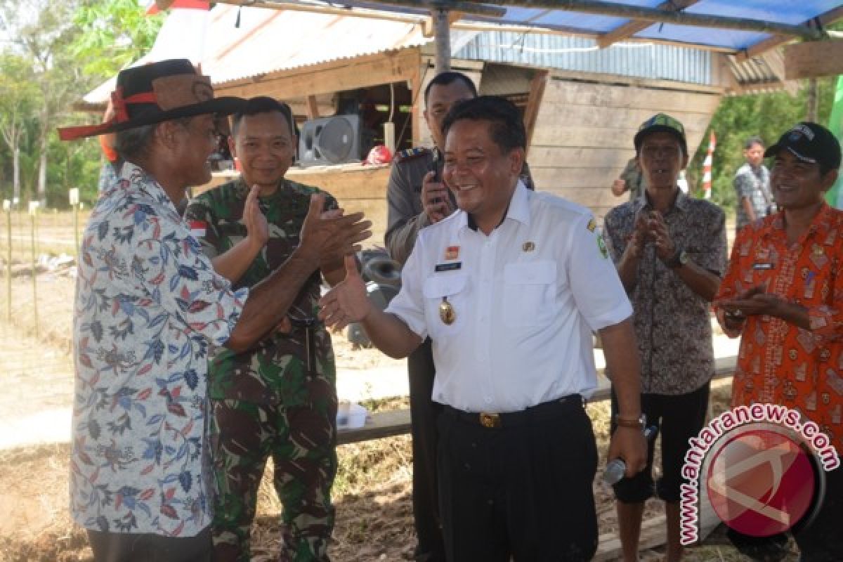 Bupati Sanggau Ajak Petani Sebarra Garap Agrowisata