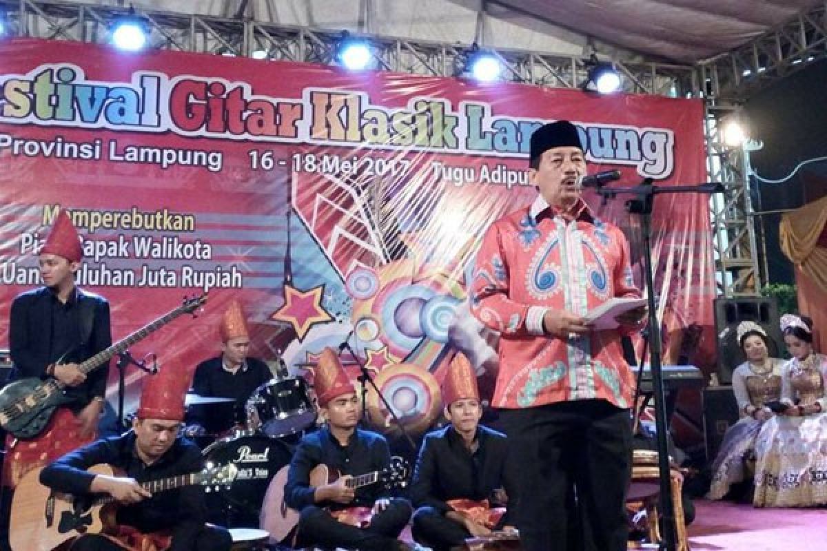 Herman: Siapkan Penerus Seniman Gitar Klasik Lampung  