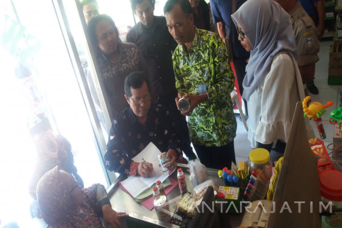 Disdagin Situbondo: Toko Menjual Makanan-Minuman Kedaluwarsa Terancam Pidana