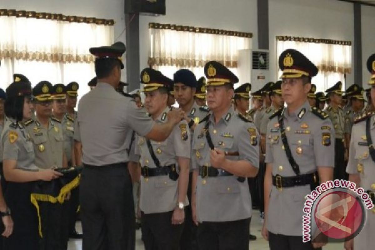 Kapolda Sulteng Lantik Empat Kapolres Baru