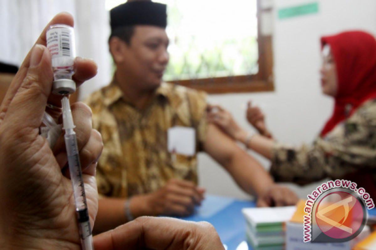 278 Calon Haji Dharmasraya Disuntik Vaksin Meningitis 