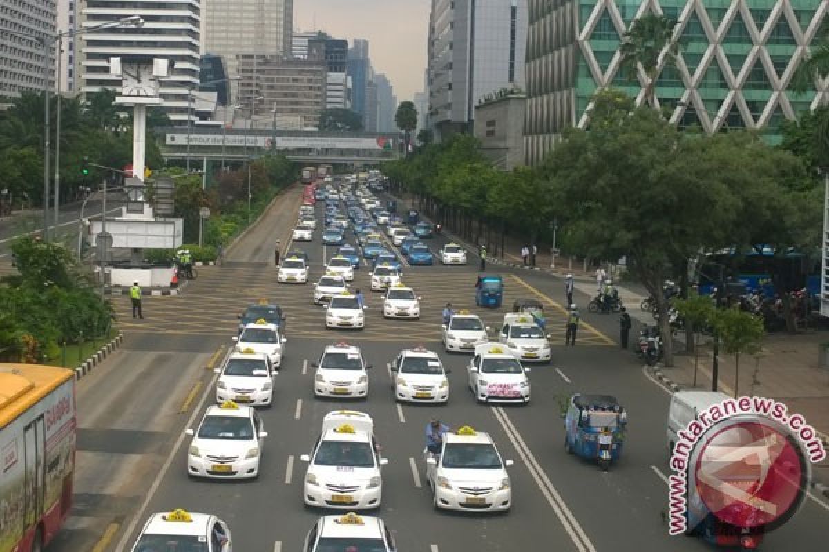 Pemerintah Hati-hati Tetapkan Tarif Angkutan Berbasis Aplikasi Daring