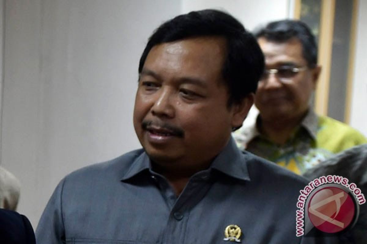 Legislator: Penimbun Bahan Pokok Perlu Efek Jera