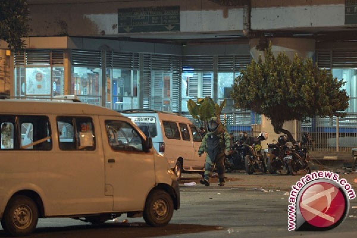 Pelaku bom kampung melayu sosok tertutup