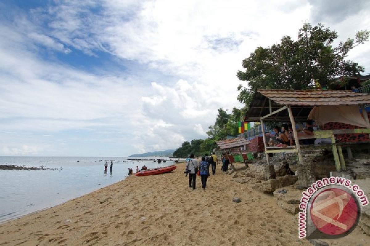 Objek Wisata Pantai Di Bone Bolango Jadi Alternatif Libur Natal