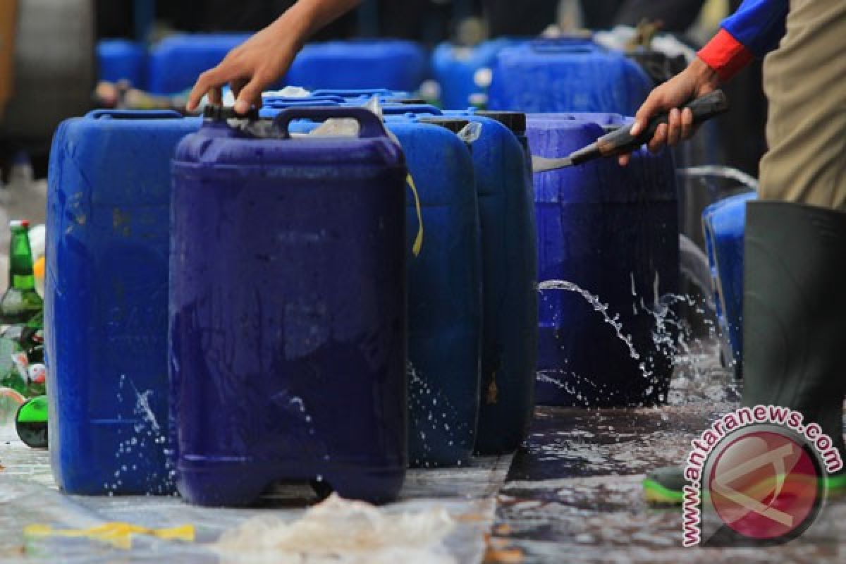 Polresta Bandarlampung sita ribuan botol miras