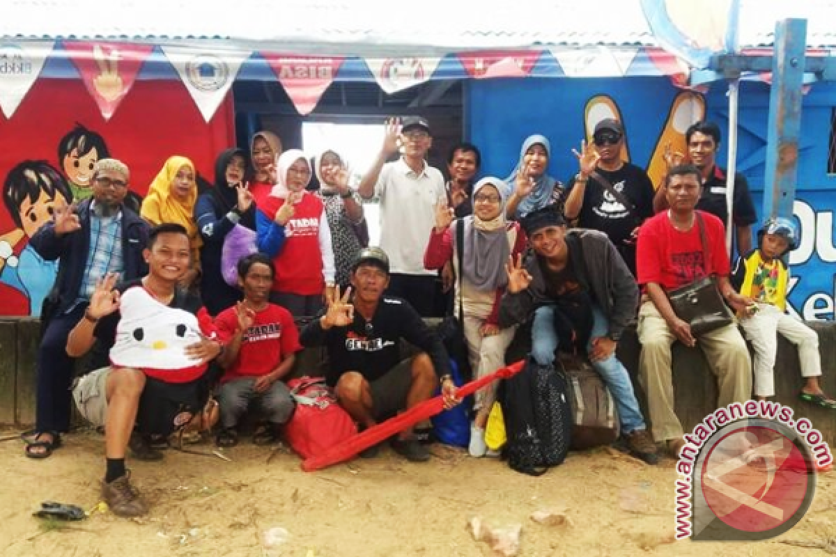 BkkbN Kalbar Sosialisasi KB Menggunakan Kapal Bandong 