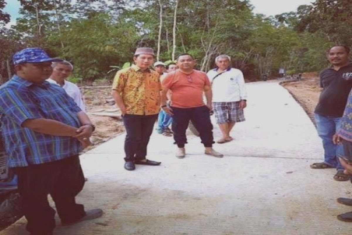 Bupati Nadalsyah Ajak Masyarakat Jaga Sarana Jalan