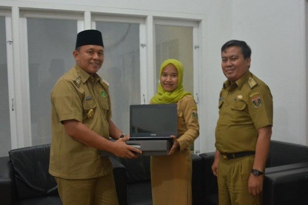 Dua Pendidik Lampung Tengah Wakili Lampung Ke Tingkat Nasional