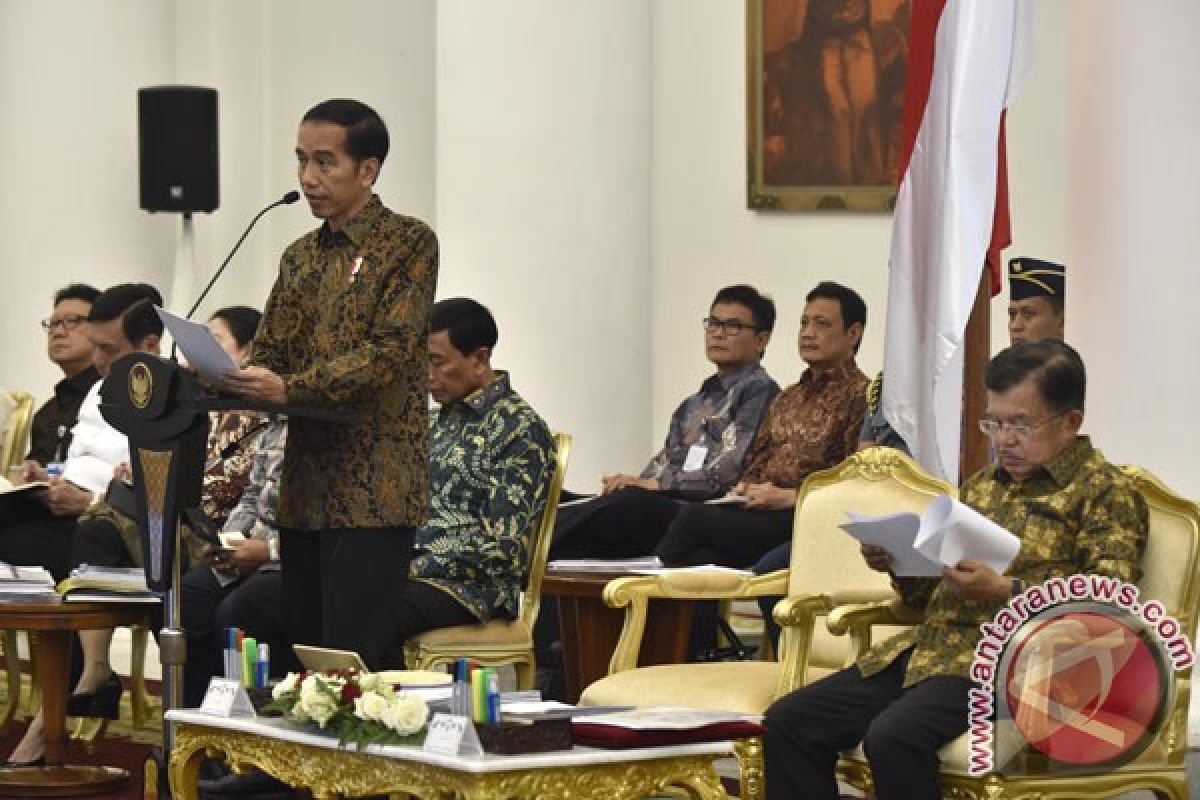 Presiden pimpin rapat kabinet bahas Lebaran 2017