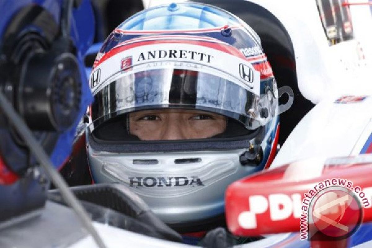 Sato menjadi pebalap Jepang pertama yang menangi INDY 500