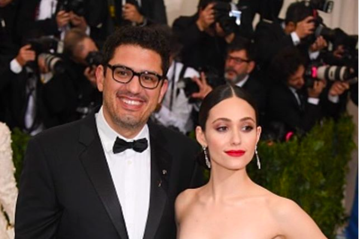 Emmy Rossum menikah dengan Sam Esmail