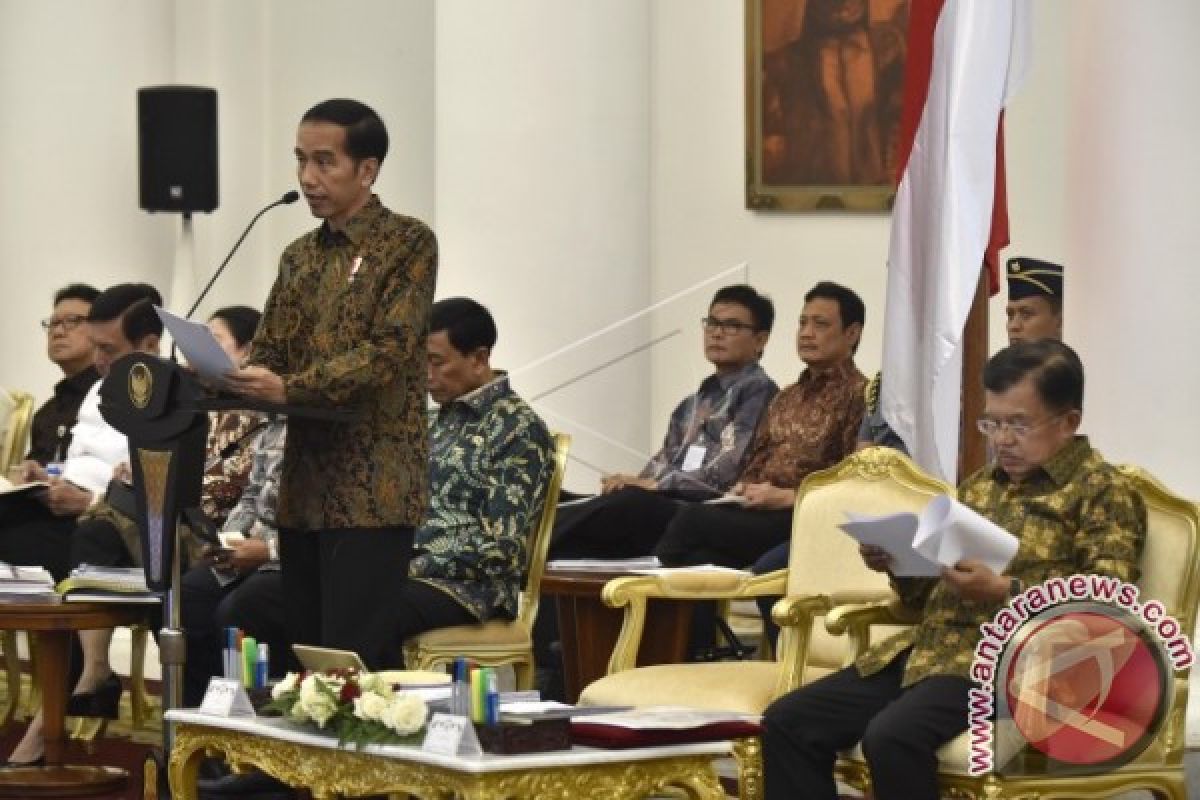 Presiden Pimpin Rapat Kabinet Bahas Lebaran 2017