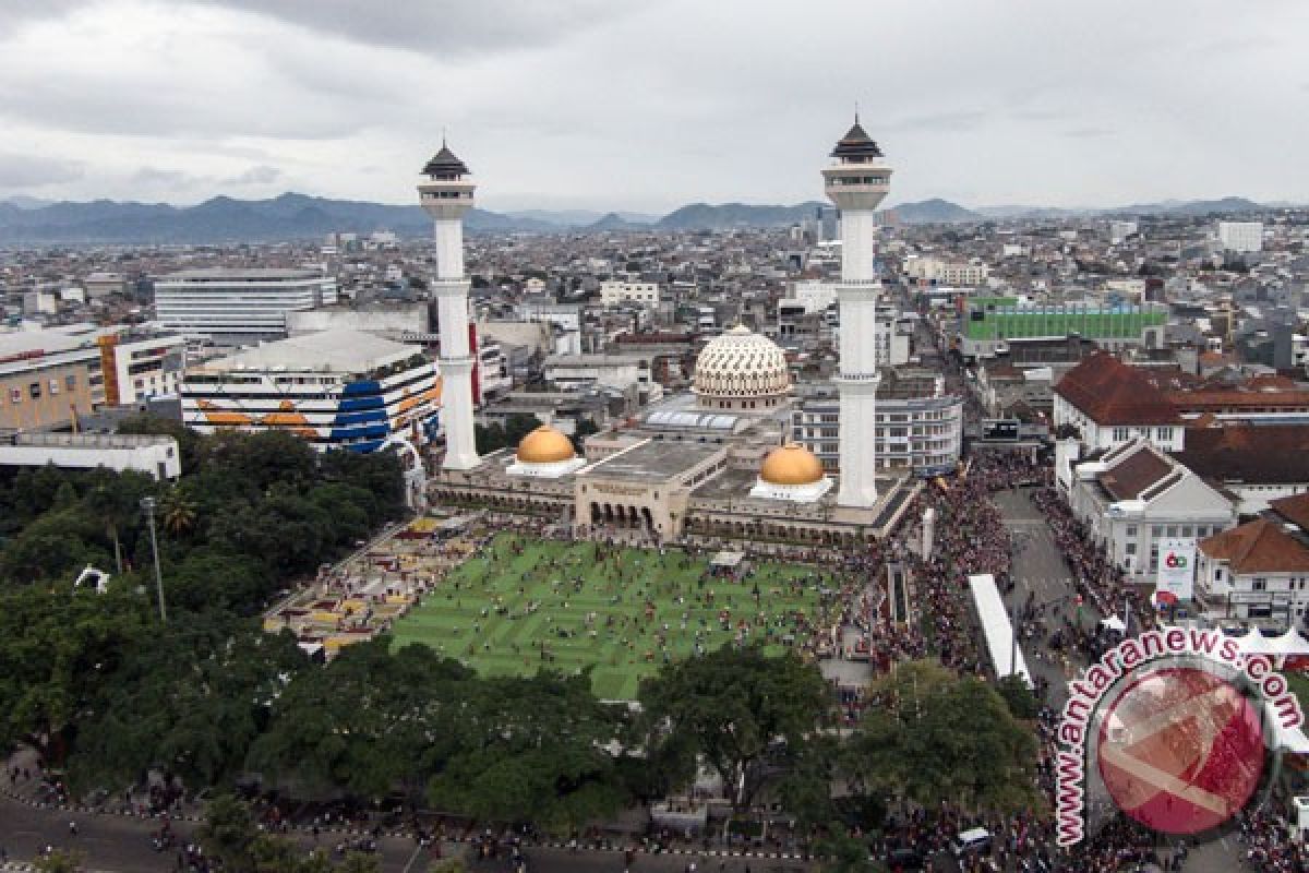 Bandung raih penghargaan ASEAN sebagai kota berudara bersih