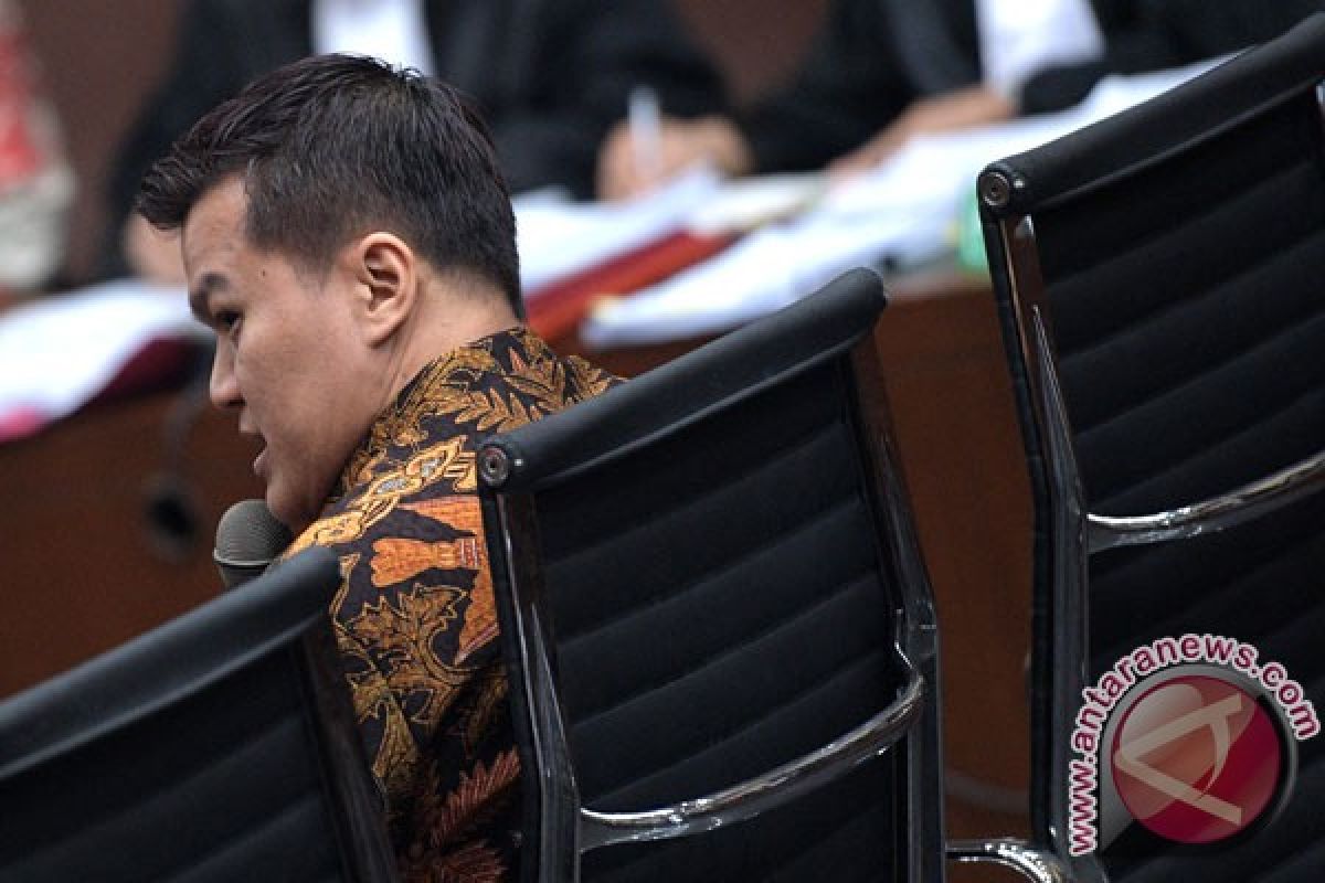 Andi Narogong akui memberi 1,5 juta AS ke Irman