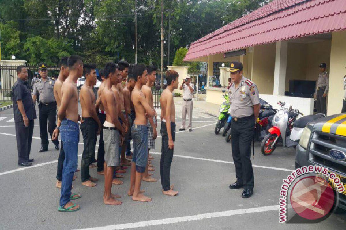 Polisi Amankan Pelaku Balap Liar dan Tauran