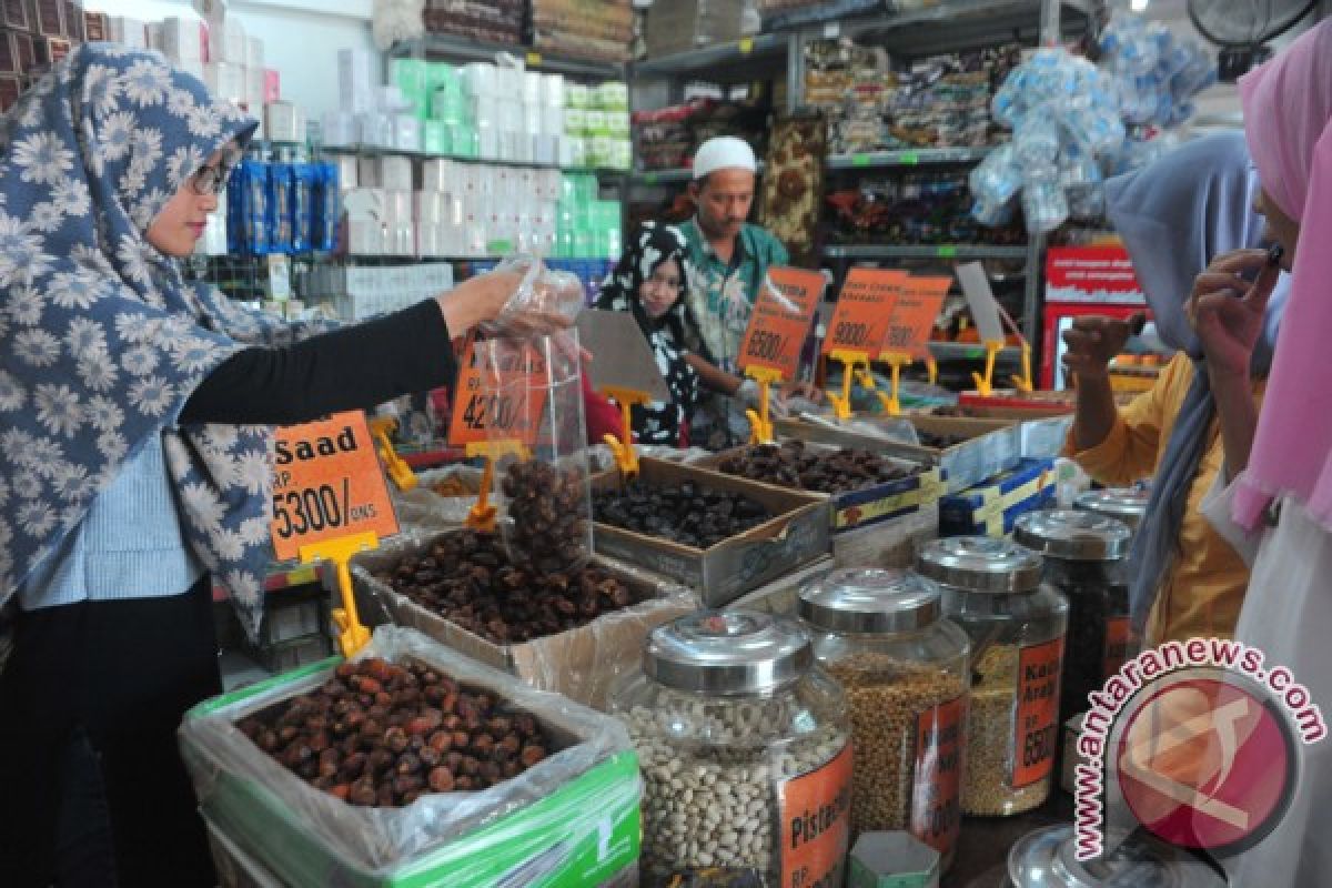 Penjualan oleh-oleh haji meningkat 50 persen