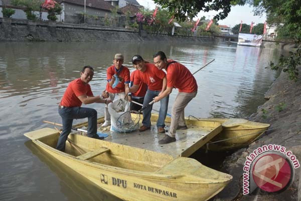 Coca-Cola Amatil Indonesia Gelar Aksi Bersih-Bersih di 7 Kota