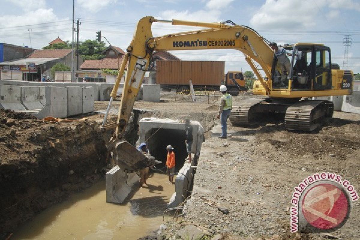 BWS Sulawesi IV Kendari Bangun Tiga Drainase Utama