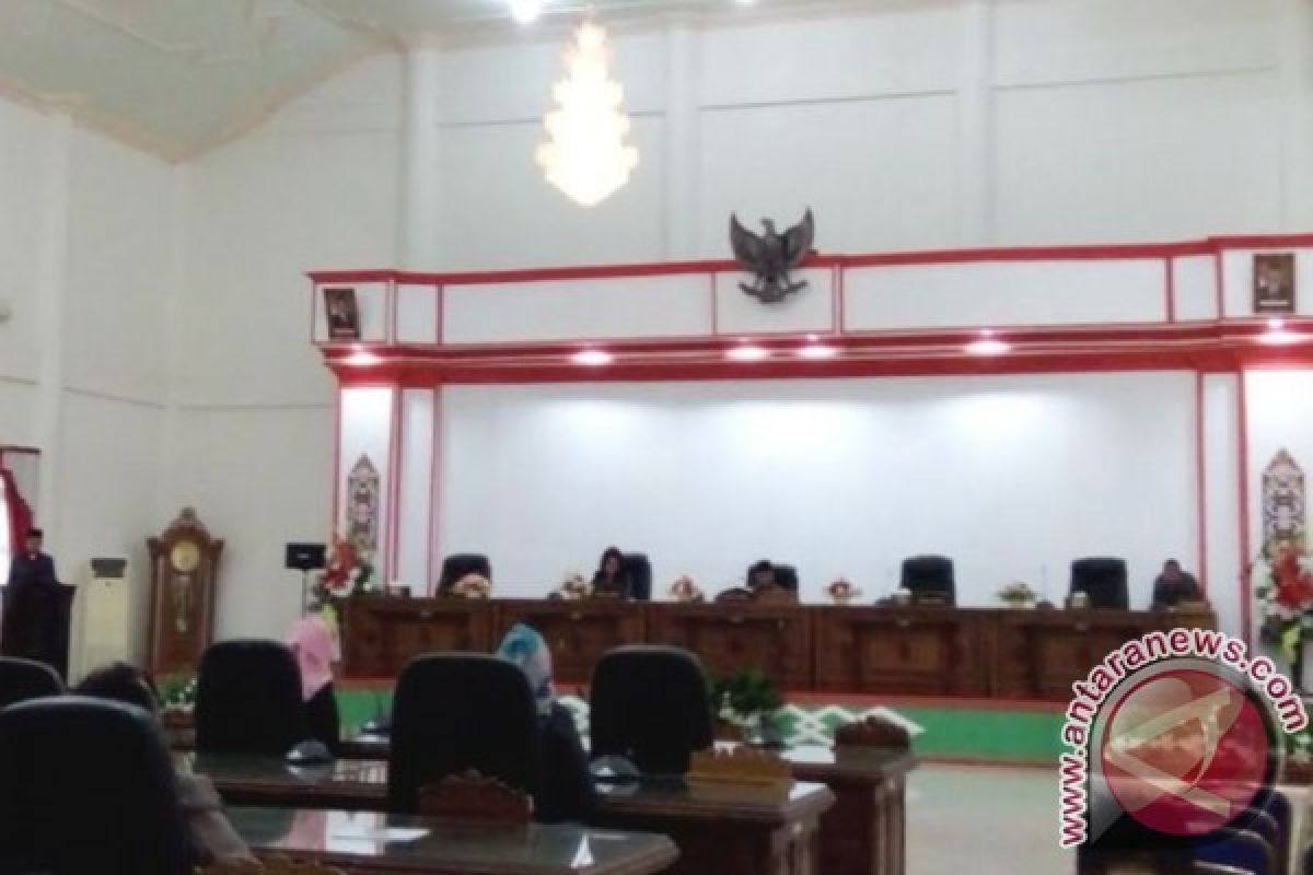 DPRD Barsel Sepakat Bahas Raperda PDAM