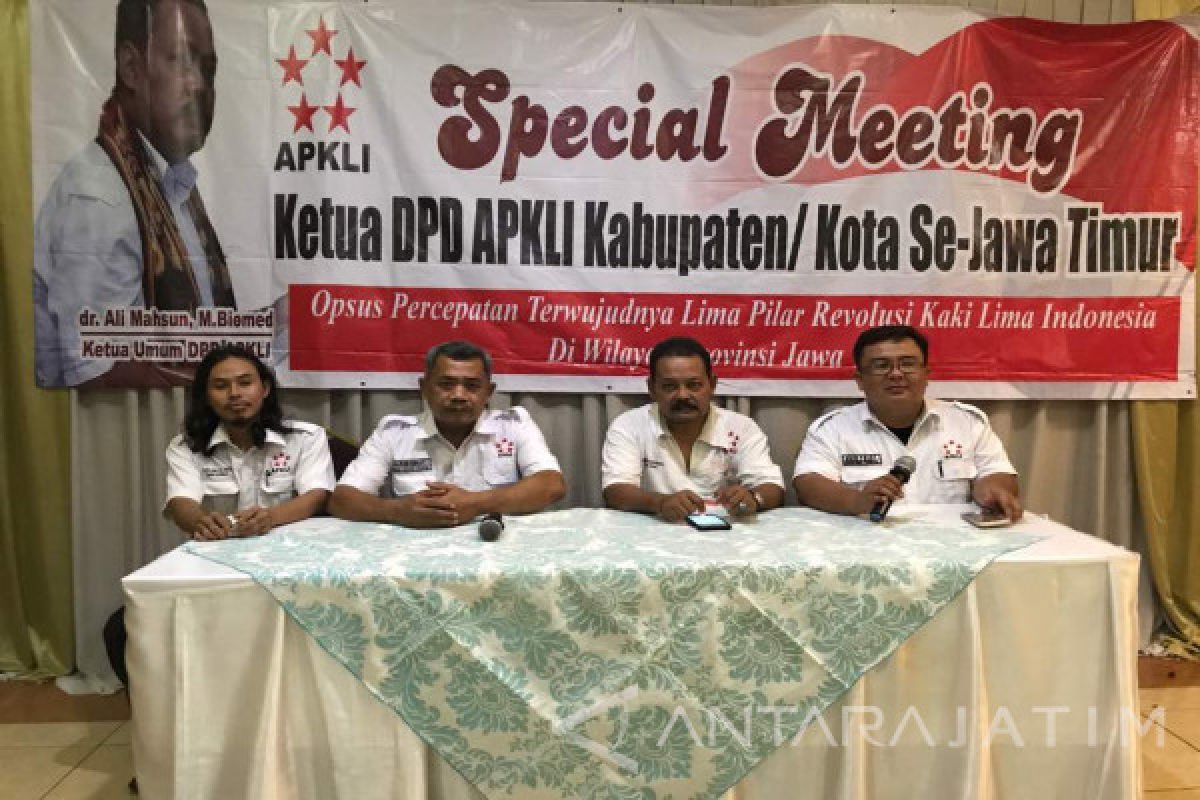 APKLI Siap Dukung Cagub Jatim Peduli PKL (Video)