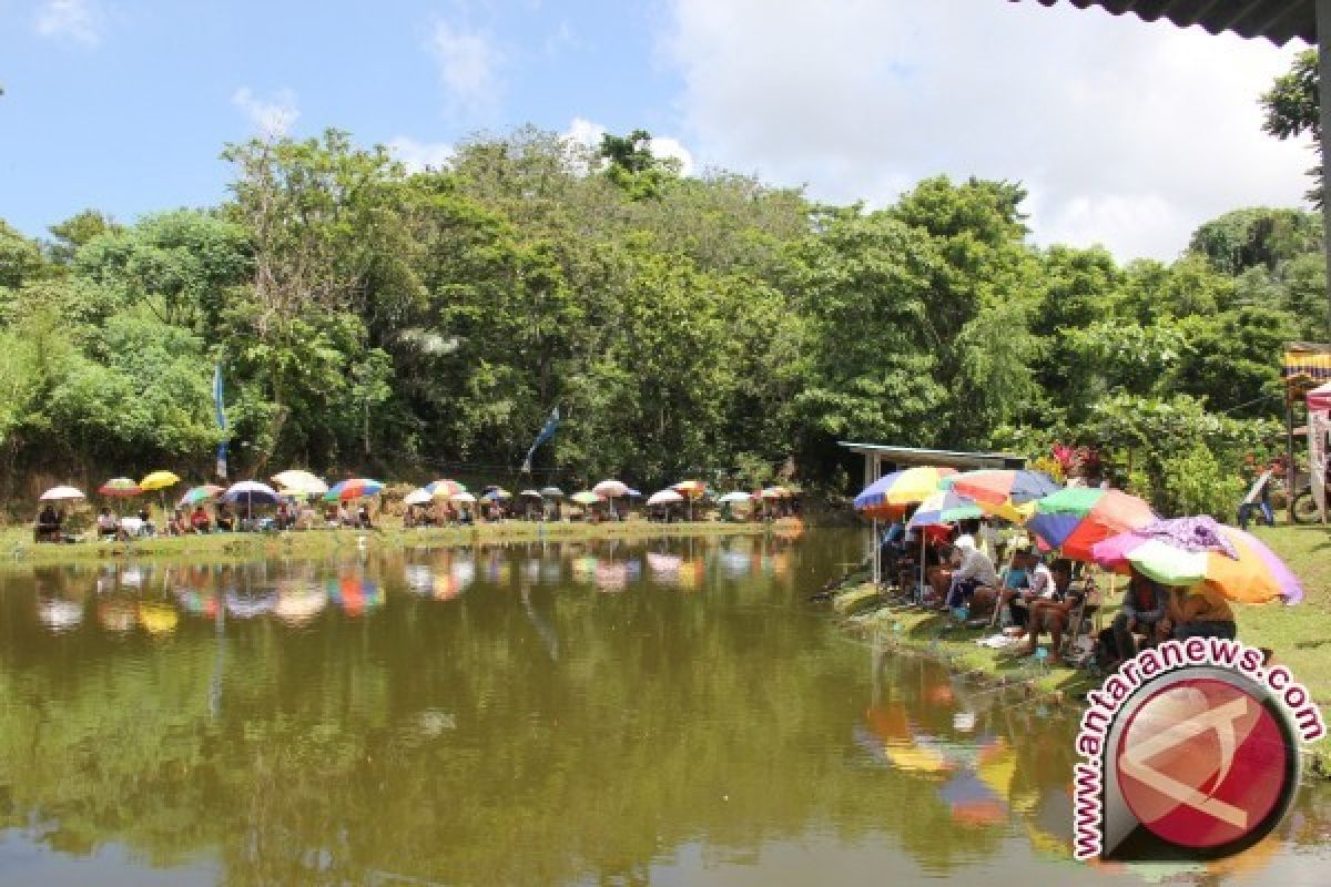 Pemkab Bangka Tengah Ingatkan Warga Jangan Tangkap Ikan Pakai Jaring