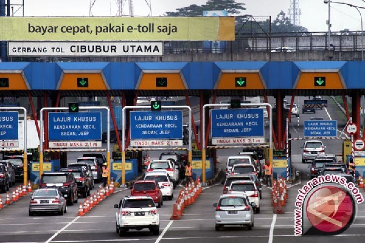 Oktober, Seluruh Gerbang Tol Bisa Dibayar Non-Tunai