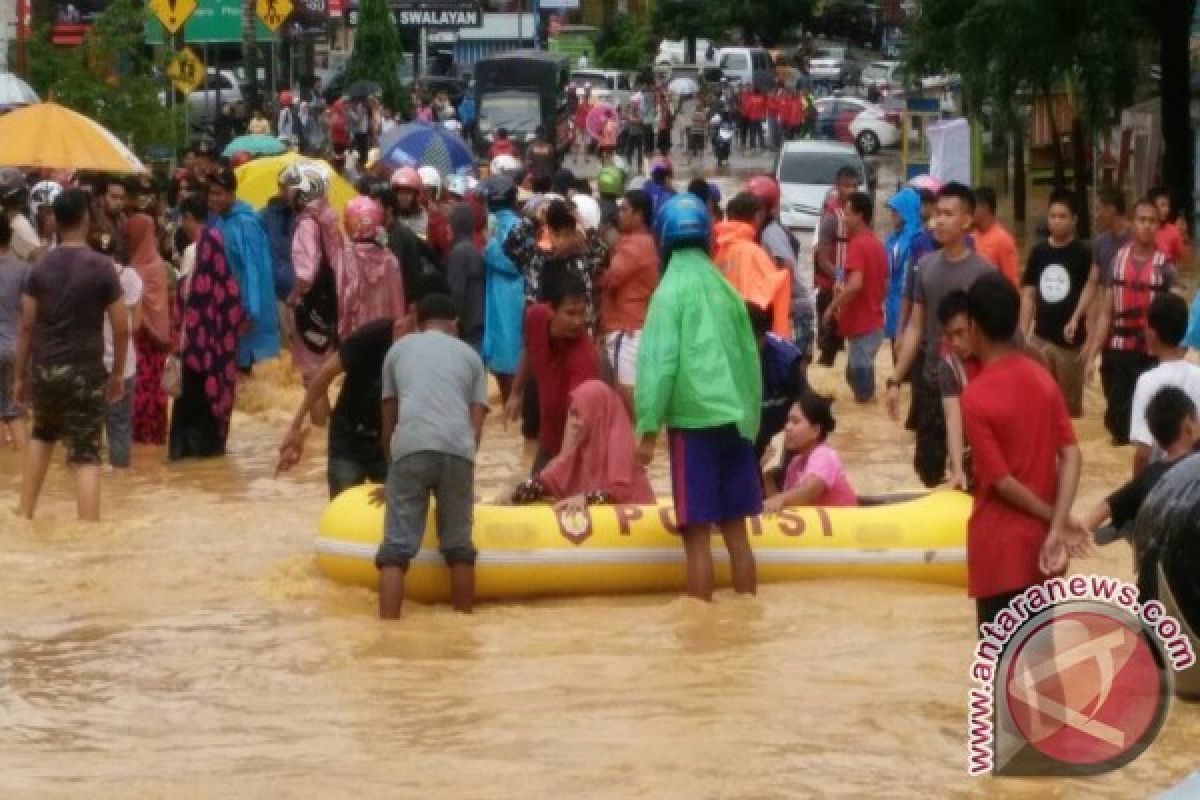 BPBD: Warga Sekitar Kali Wanggu Kembali Mengungsi 