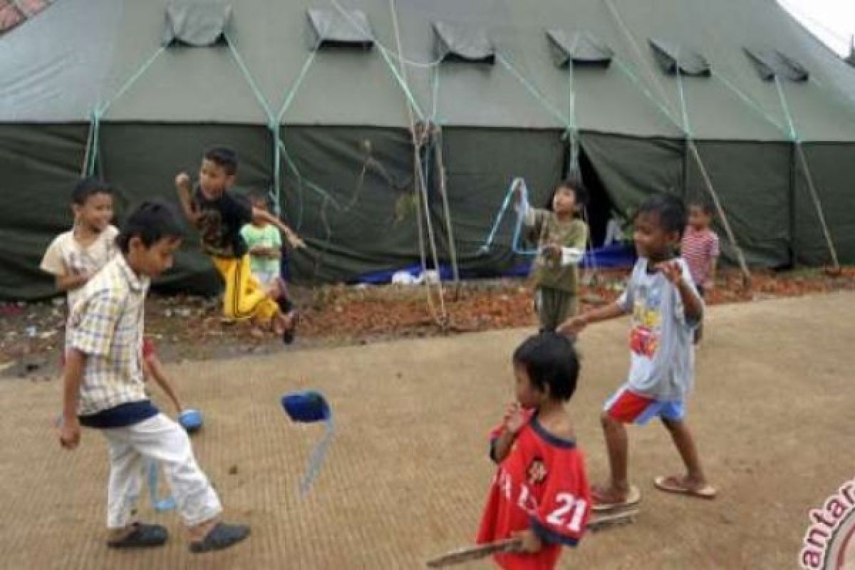 Bantu Korban Banjir, Dinsos Pekanbaru Dirikan Tiga Tenda Pegungsian