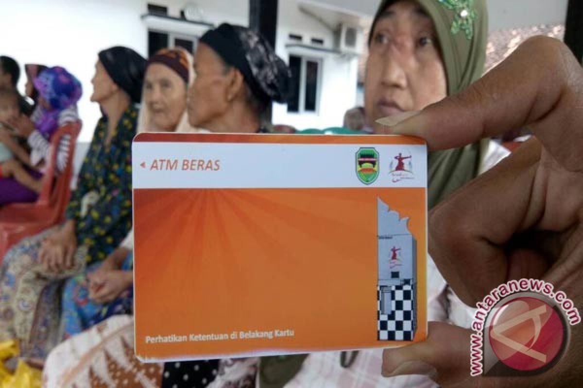 Pemkab Purwakarta Luncurkan ATM Beras Parelek