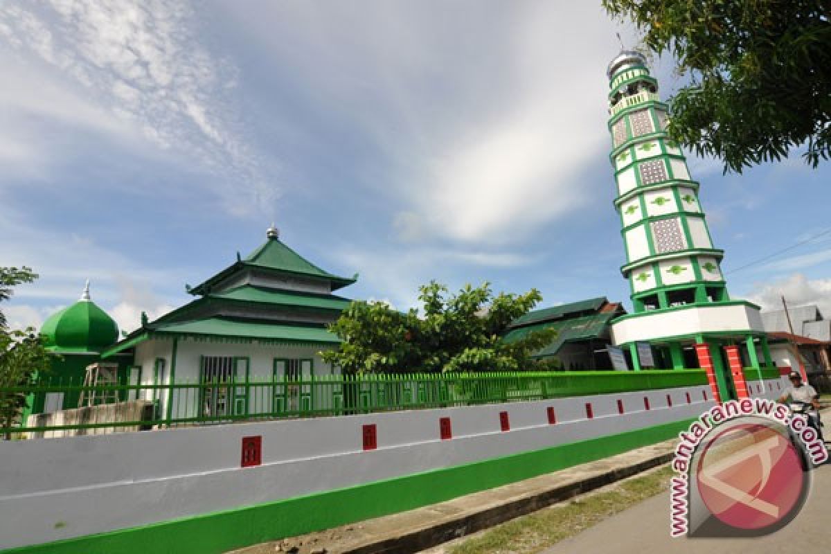 Jami Al Anwar, masjid tertua dan bersejarah di Lampung